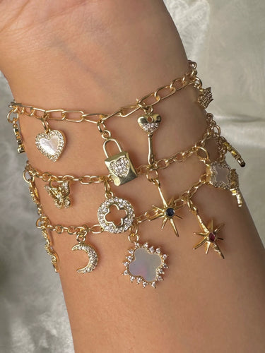 BRACELET